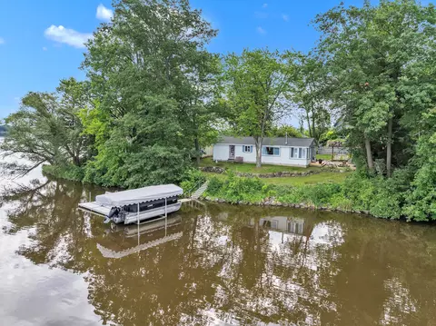 n5205 Sinissippi Point Road, Hubbard, WI 53039