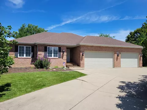 2140 Blue Heron, Delavan, WI 53115