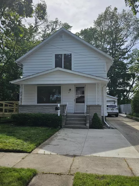 826 S 23, Manitowoc, WI 54220