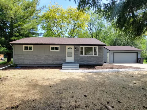 7677 W High, Franklin, WI 53132