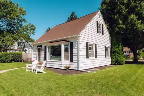 424 3rd, Walworth, WI 53184
