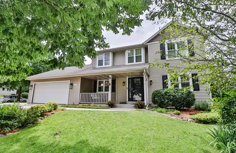 2500 Fox Riv, Waukesha, WI 53189