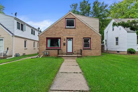 3209 N 77th, Milwaukee, WI 53222