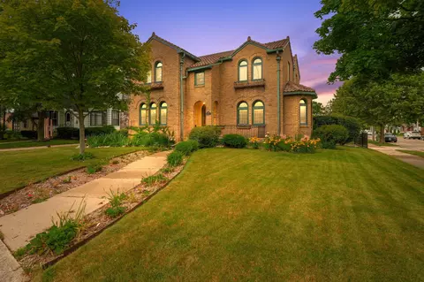 3005 N Main, Racine, WI 53402