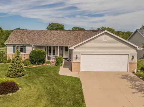 2906 Sandy Rdg, Two Rivers, WI 54241