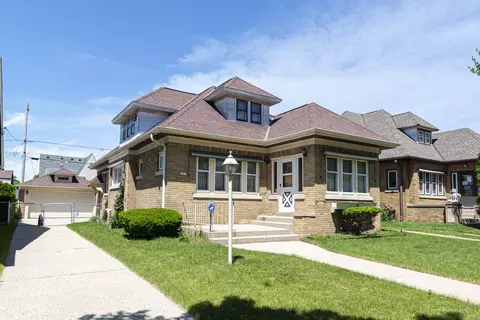 2417 N 59th, Milwaukee, WI 53210