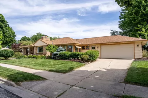 7413 Portland, Wauwatosa, WI 53213