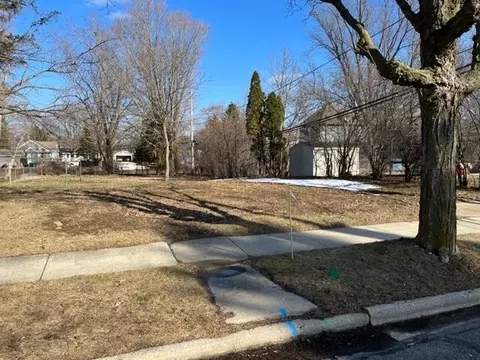 1169 N 13th, West Bend, WI 53090