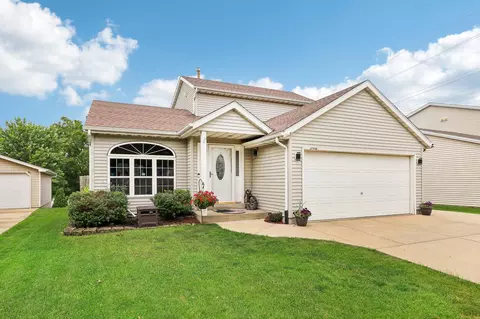 1330 Niagara, Waukesha, WI 53186