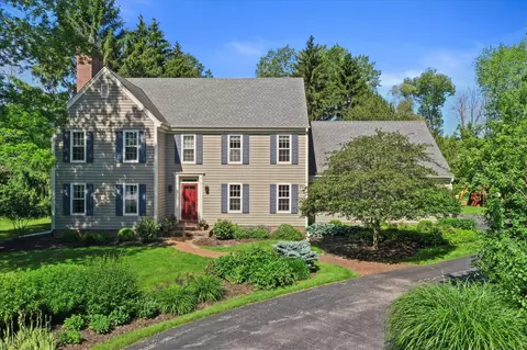 10315 N Waterleaf, Mequon, WI 53092