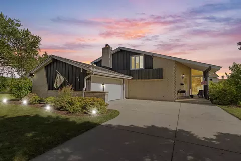 6120 Twin Oak, Greendale, WI 53129