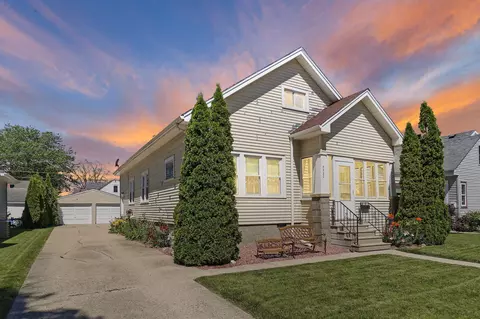 7730 26th, Kenosha, WI 53143