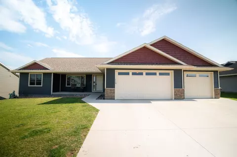 2120 Spakenburg, Holmen, WI 54636