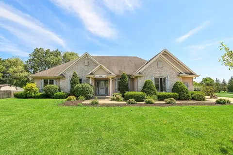 12685 W Greenbriar, New Berlin, WI 53151