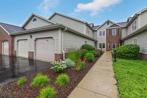 4857 S Forest Rdg, New Berlin, WI 53151
