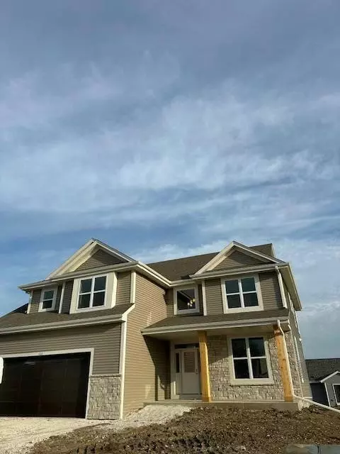 1035 Waterstone, Pewaukee, WI 53072