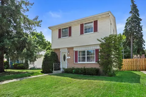 4907 N 89th, Milwaukee, WI 53225