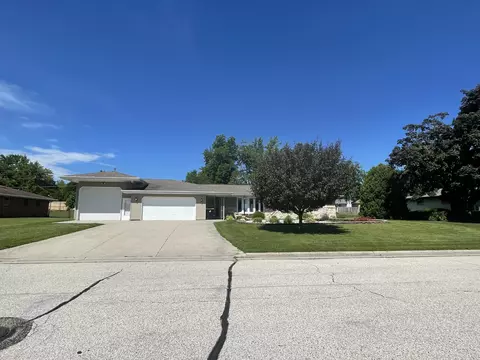 212 S Lincoln, Howards Grove, WI 53083