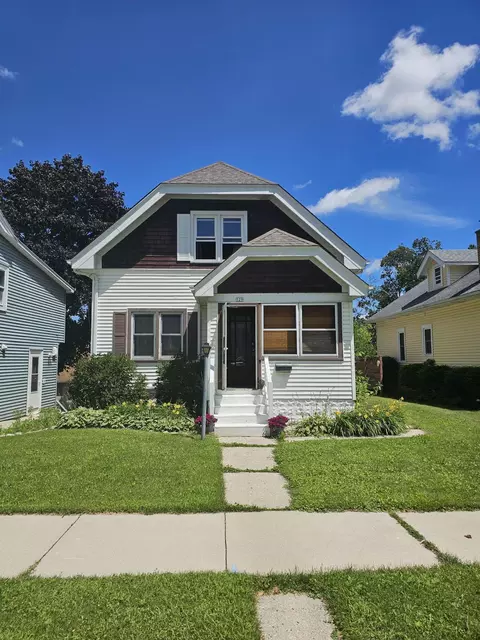 529 S 6th, West Bend, WI 53095