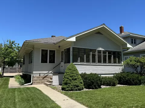 2109 Grandview, La Crosse, WI 54601