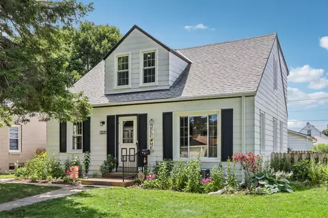 3619 S S Pne, Milwaukee, WI 53207