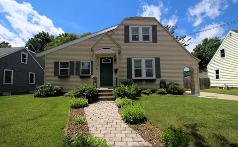 1705 S Adams, Appleton, WI 54915