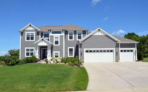 w275n364 Arrowhead, Waukesha, WI 53188