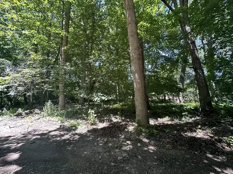 Lt0 Oak, Lake Geneva, WI 53147