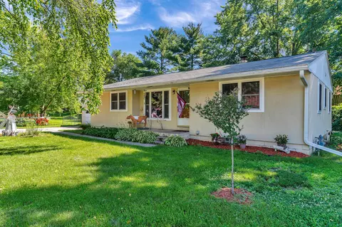 1207 County Rd, Onalaska, WI 54650