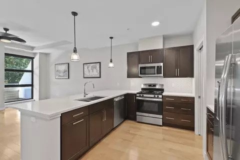 215 E Pleasant #210, Oconomowoc, WI 53066