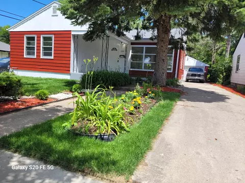 2464 W Lawn, Milwaukee, WI 53209