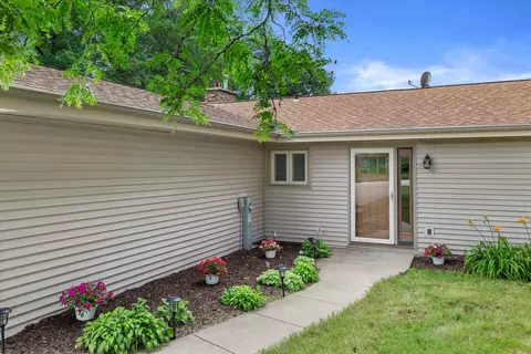 n7957 Schwarze Road, Horicon, WI 53032