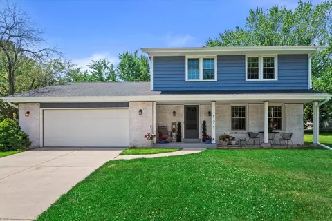 171 Westminster, Racine, WI 53402