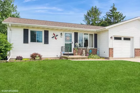 104 S Fairfield, Juneau, WI 53039
