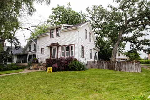 216 N Rochester, Mukwonago, WI 53149