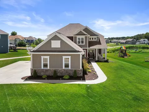 1601 Mamerow, Oconomowoc, WI 53066