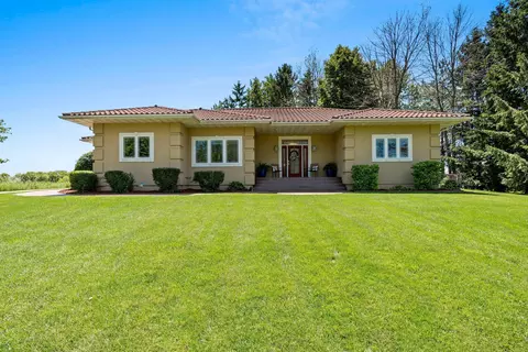 4159 Silver Crk, Manitowoc, WI 54220