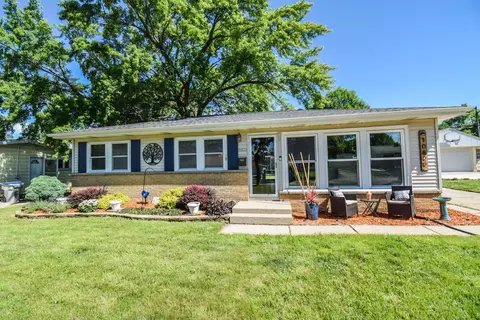 10822 W Jeffrey, Milwaukee, WI 53225