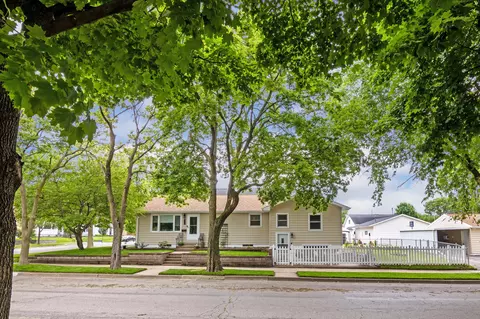 928 N La, La Crosse, WI 54603