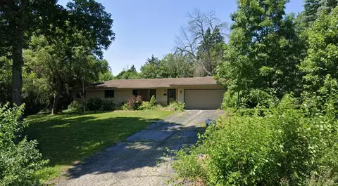 1095 Westbrooke, Waukesha, WI 53186