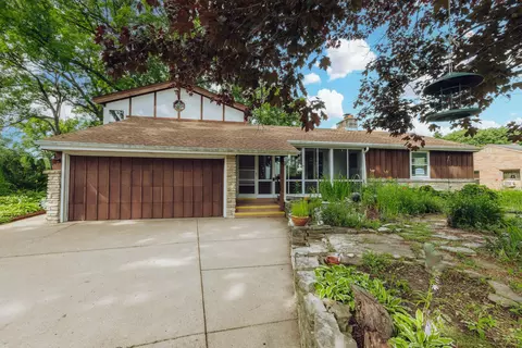 9739 W Edgerton, Hales Corners, WI 53130