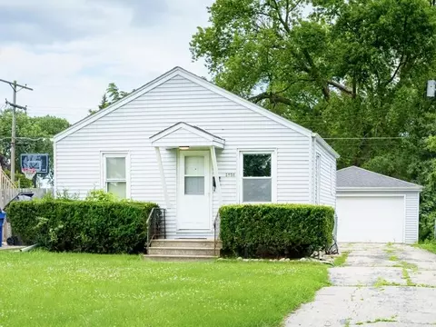 1931 Monroe, Racine, WI 53405