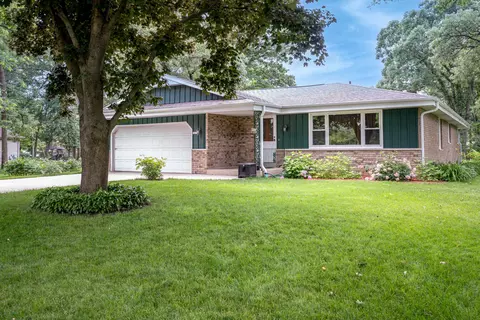 9201 S 94th, Franklin, WI 53132