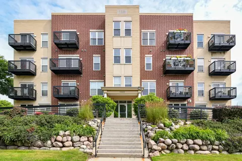 1220 E Locust #303, Milwaukee, WI 53212