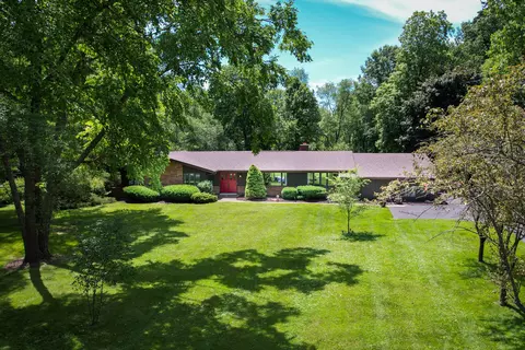 4609 Bluffside, Racine, WI 53402