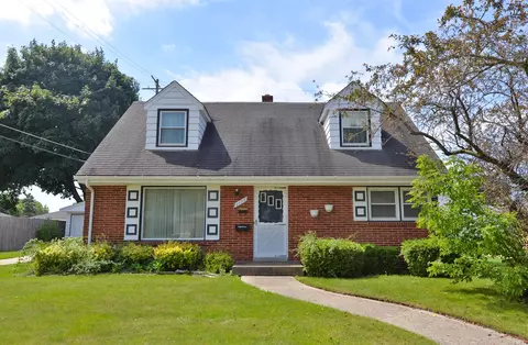 1123 Shorecrest, Racine, WI 53402