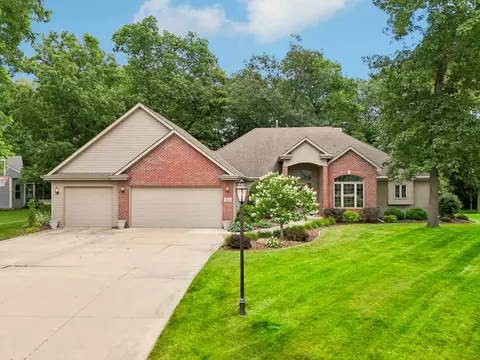 w176s8604 Nature, Muskego, WI 53150