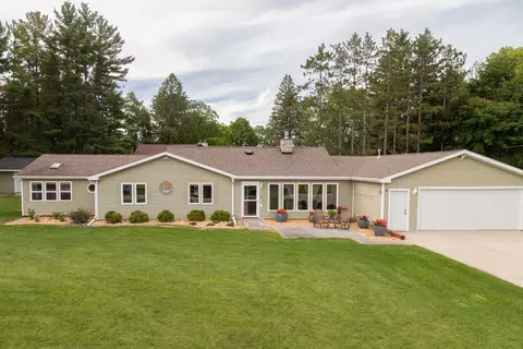 w5704 Summit Woods Lane, Rhine, WI 53073