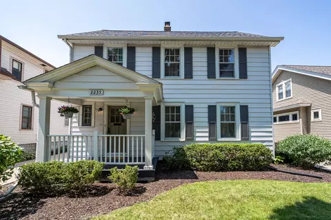 2235 N 68th, Wauwatosa, WI 53213