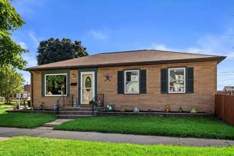 4469 S Lipton, Cudahy, WI 53110